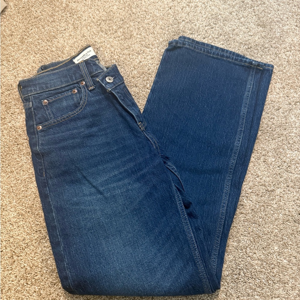 Abercrombie & Fitch High Rise Relaxed Women Jeans - Dark Blue